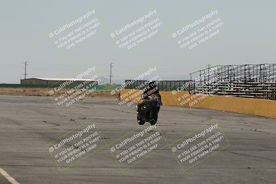 media/Jun-04-2022-WERA (Sat) [[b852bbbd55]]/Practice Races/Starts 830AM to 1100AM/